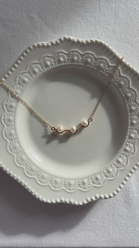 Ripple Trio · Pearl Necklace